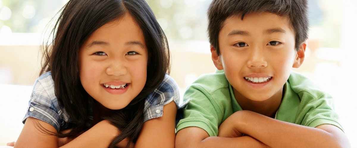 Invisalign for Siblings: A Parent’s Guide to Timing and Budgeting